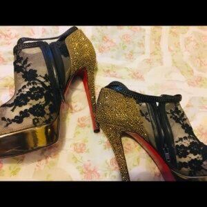 LOUBOUTIN 💯% authentic Bridget strass shoes RARE!